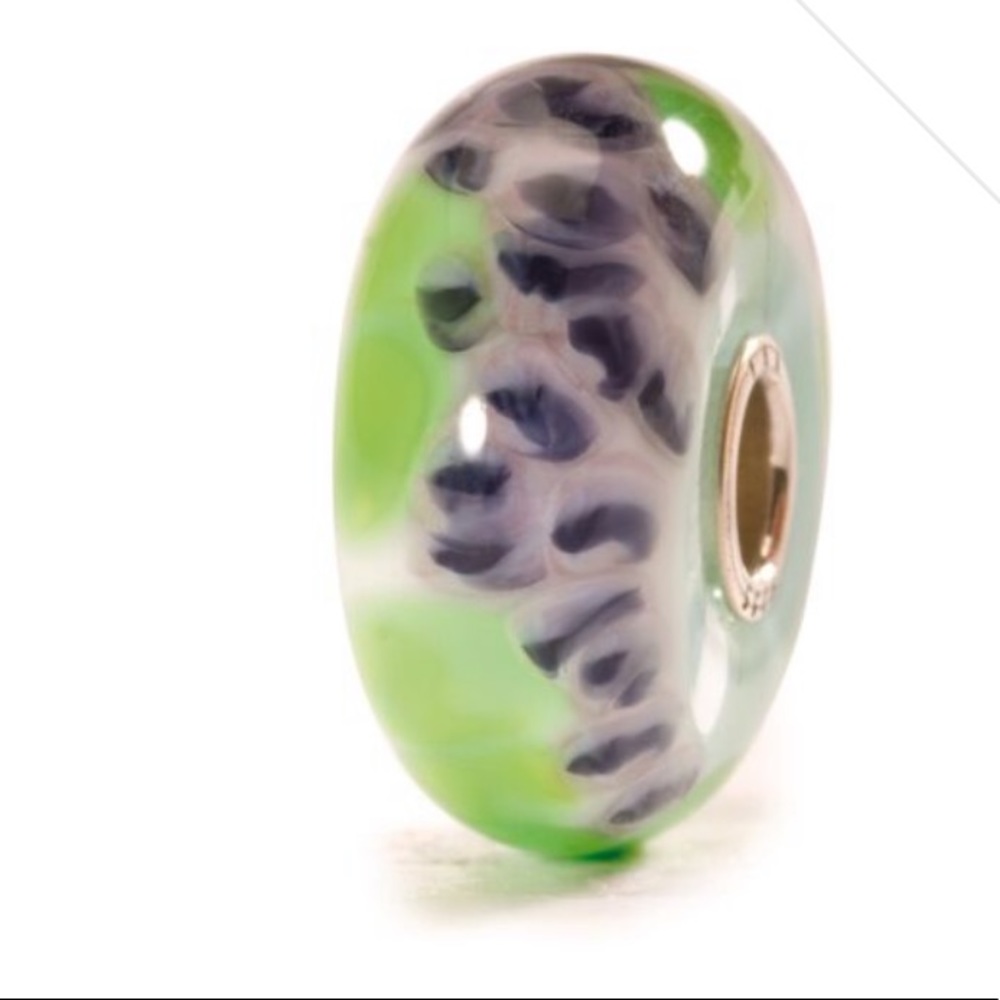 Retired Trollbeads bead Wisteria
